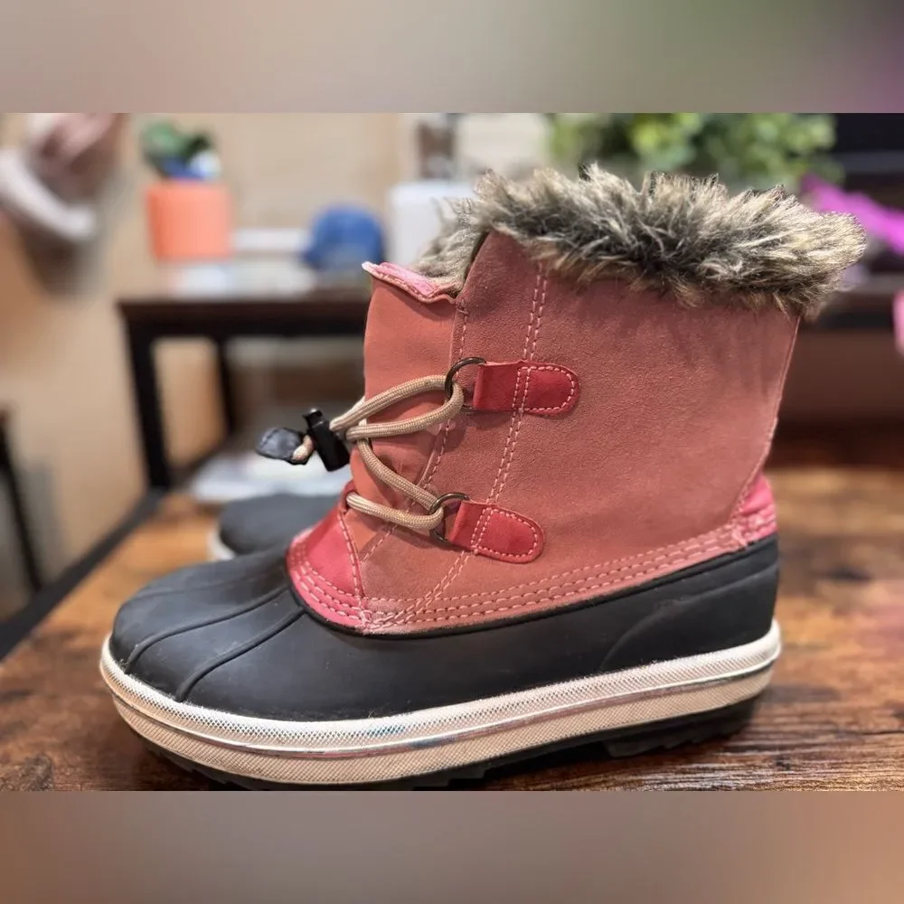 Cat and Jack‎ Target Pink Snow boots kids size 4